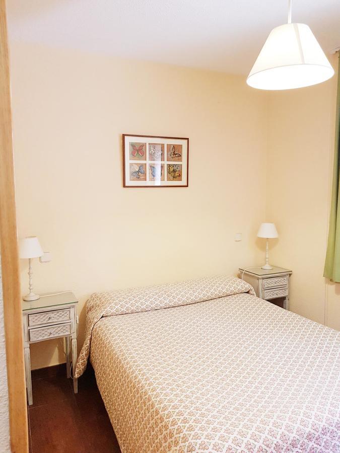 Hostal Puerta Bonita Vista Alegre Madrid Exterior photo